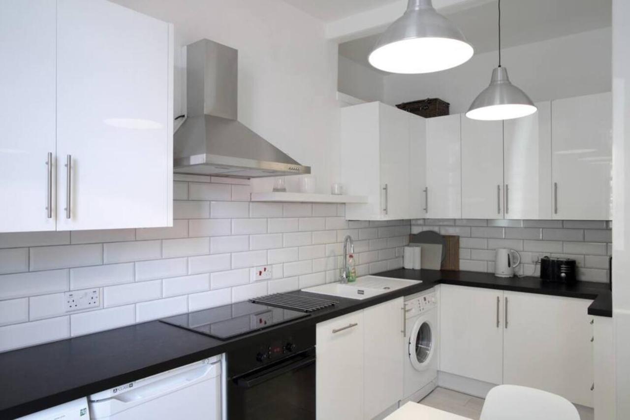 Beautiful Scandi-Inspired One Bed In Stockbridge エディンバラ エクステリア 写真
