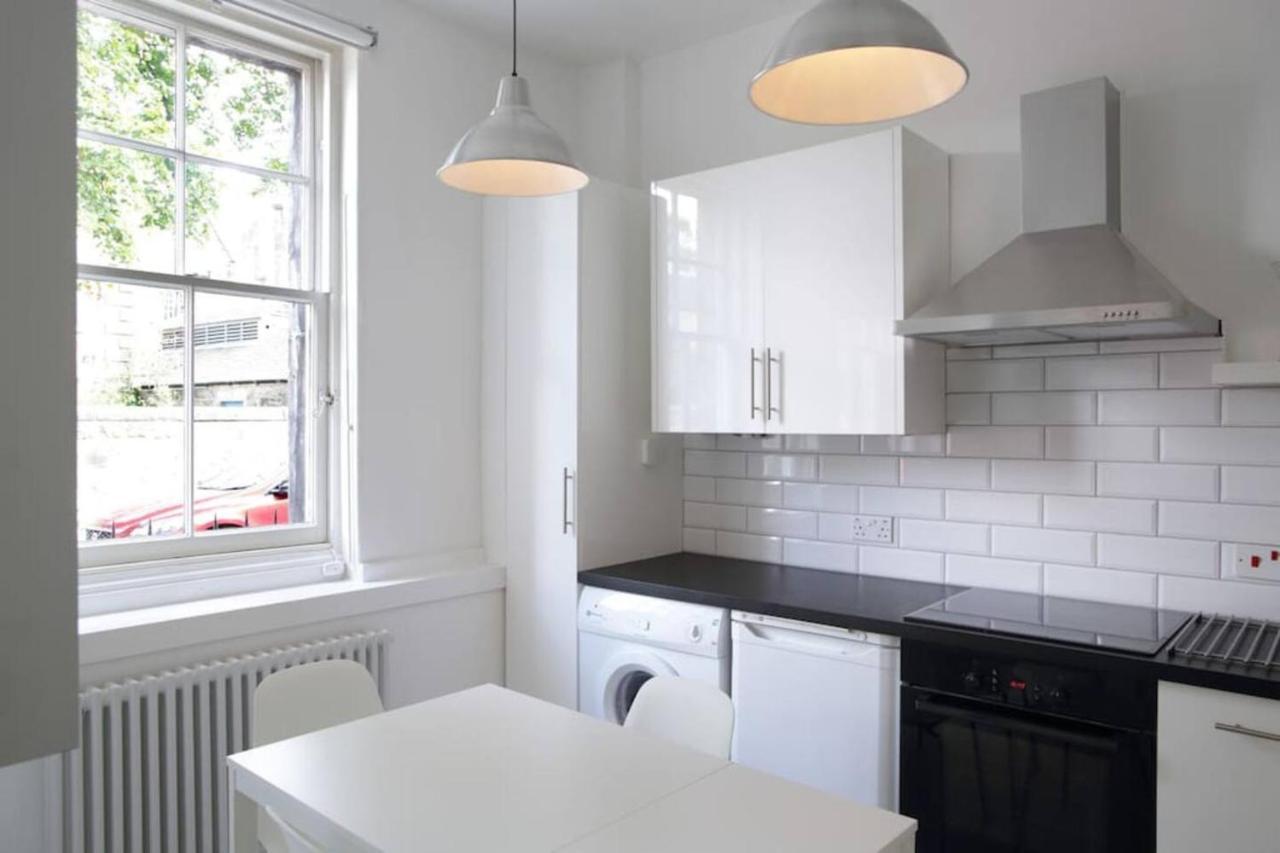 Beautiful Scandi-Inspired One Bed In Stockbridge エディンバラ エクステリア 写真