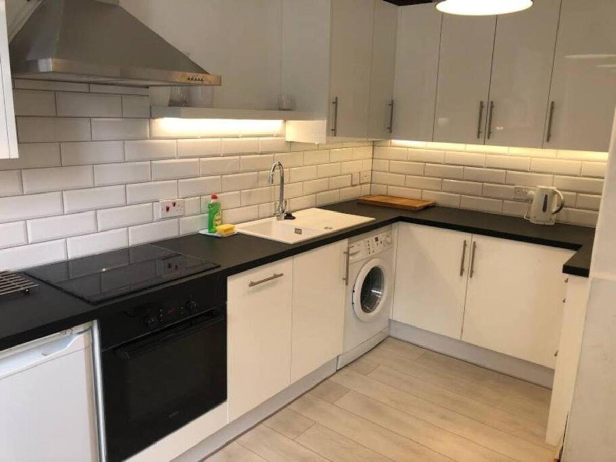 Beautiful Scandi-Inspired One Bed In Stockbridge エディンバラ エクステリア 写真